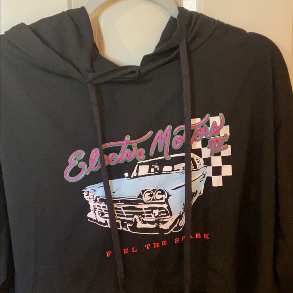 cropped hoodie